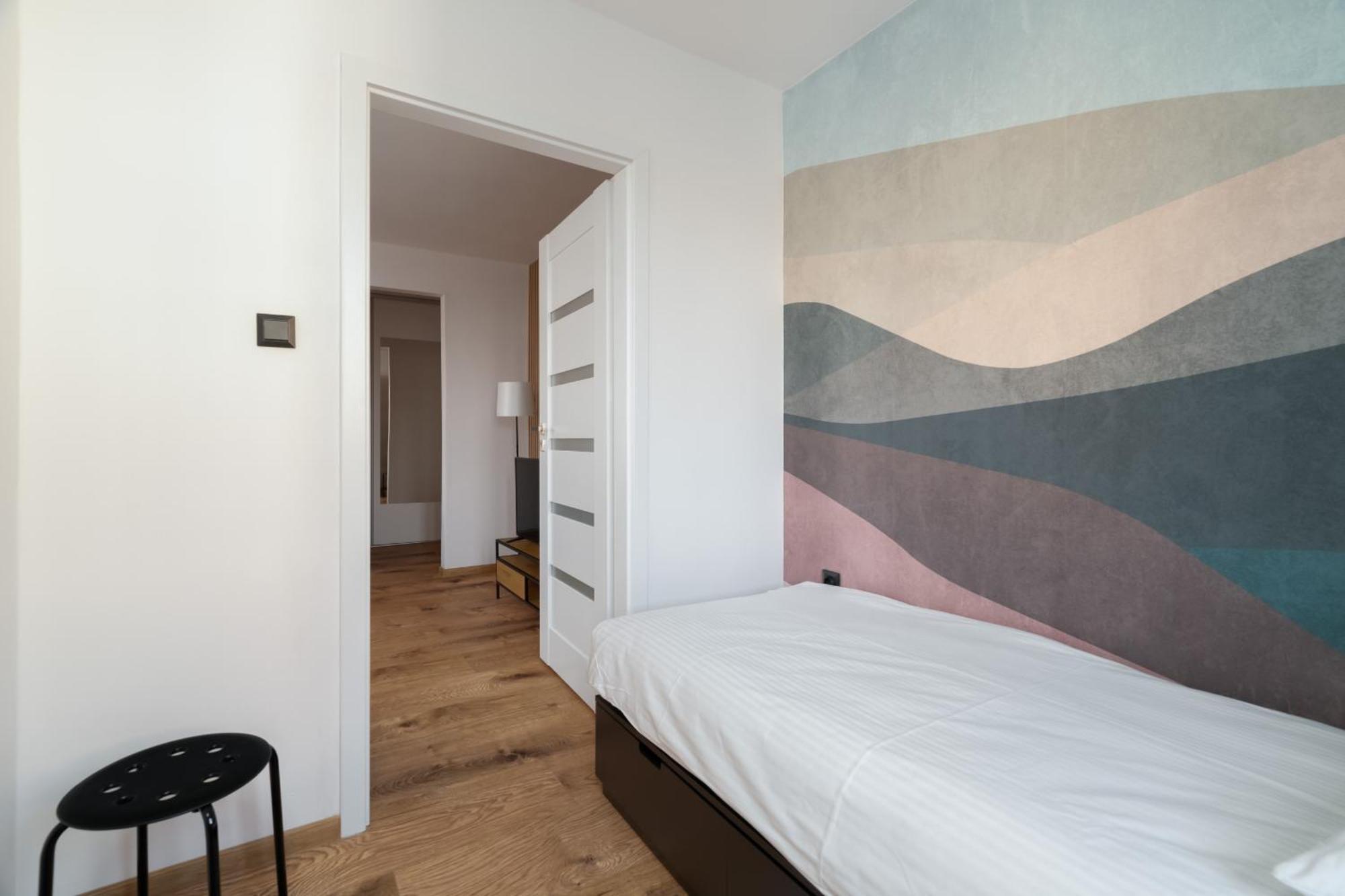 Comfortable Two-bedroom By Renters Apartment